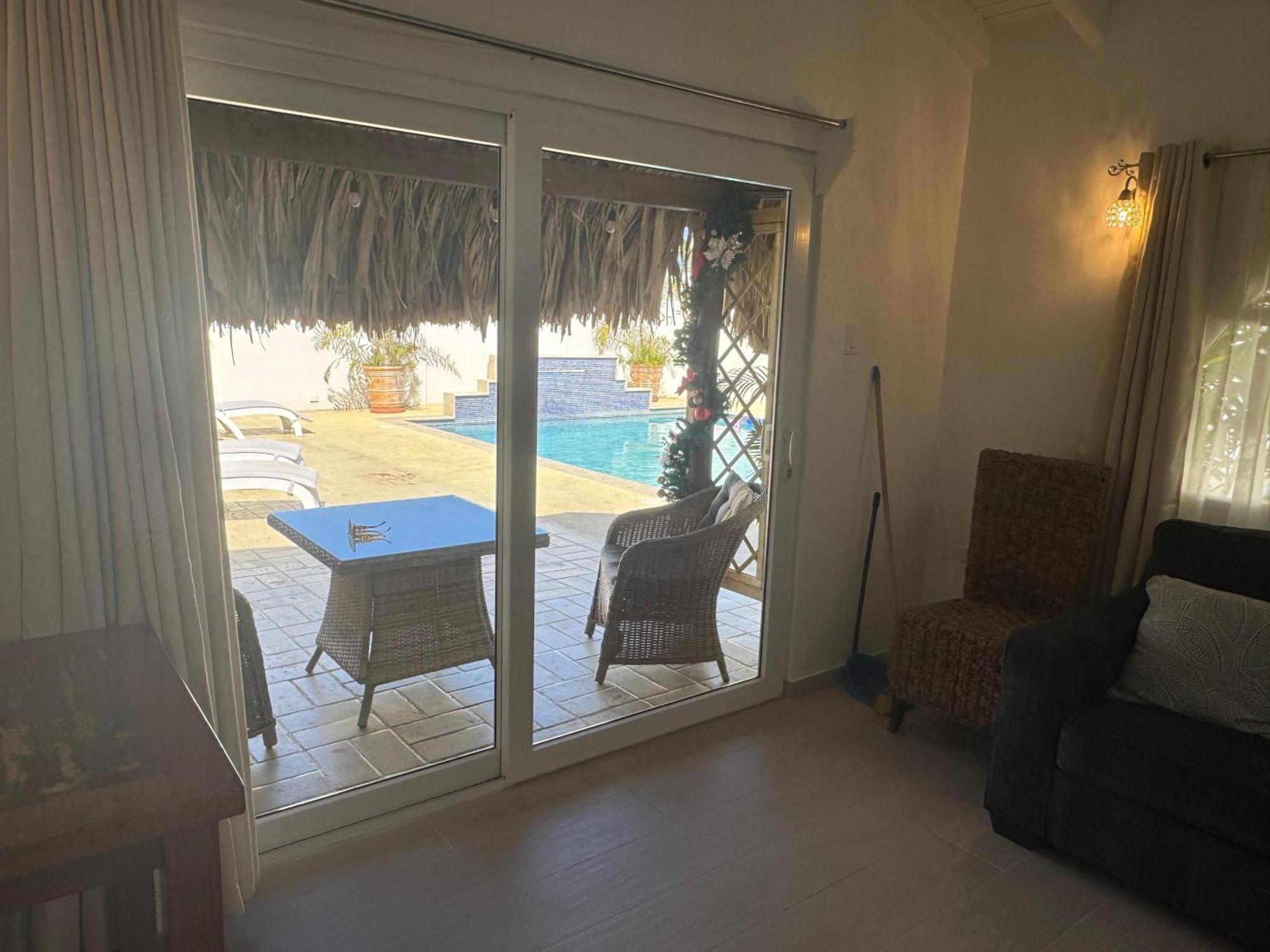 Beach Walk Residences Palm Beach Luaran gambar